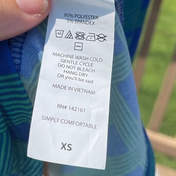 Azure - Lularoe   - Picture 3 of 5